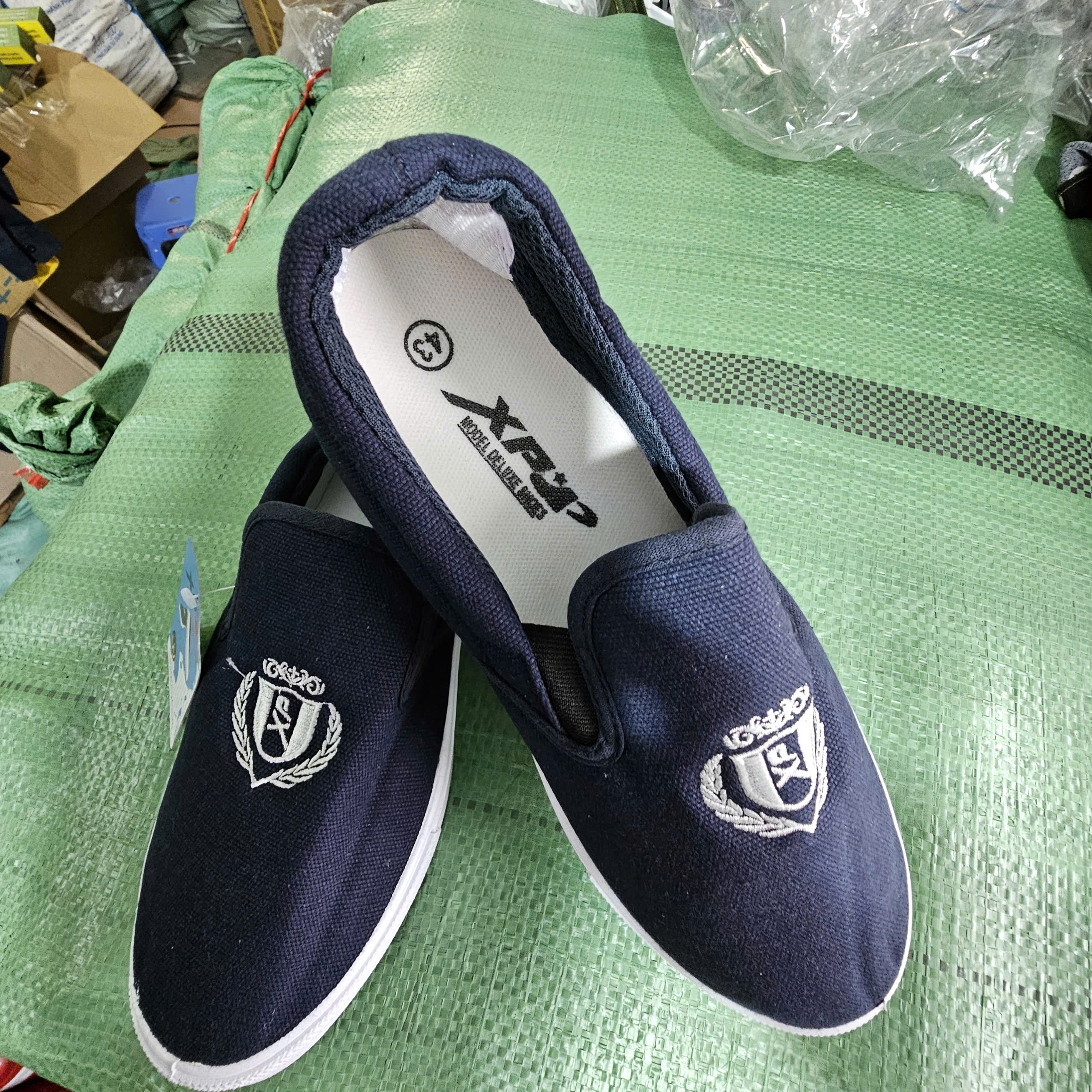 Giày vải XP